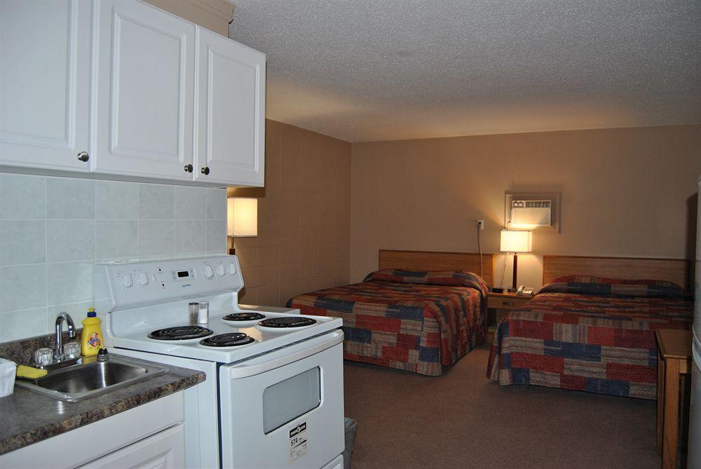 Canadian Motor Inn Grande Prairie Extérieur photo