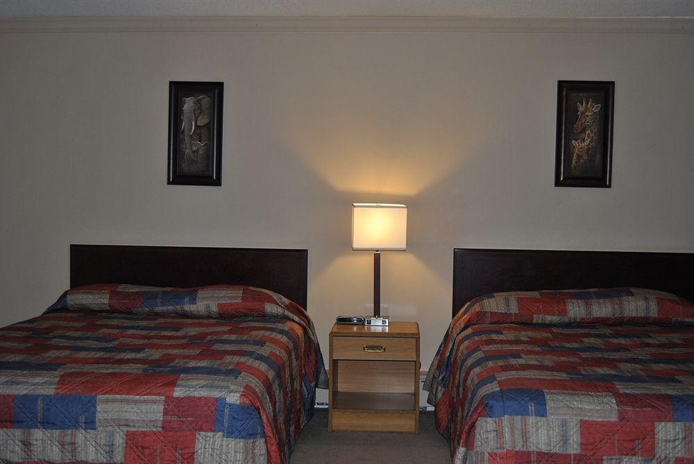 Canadian Motor Inn Grande Prairie Extérieur photo