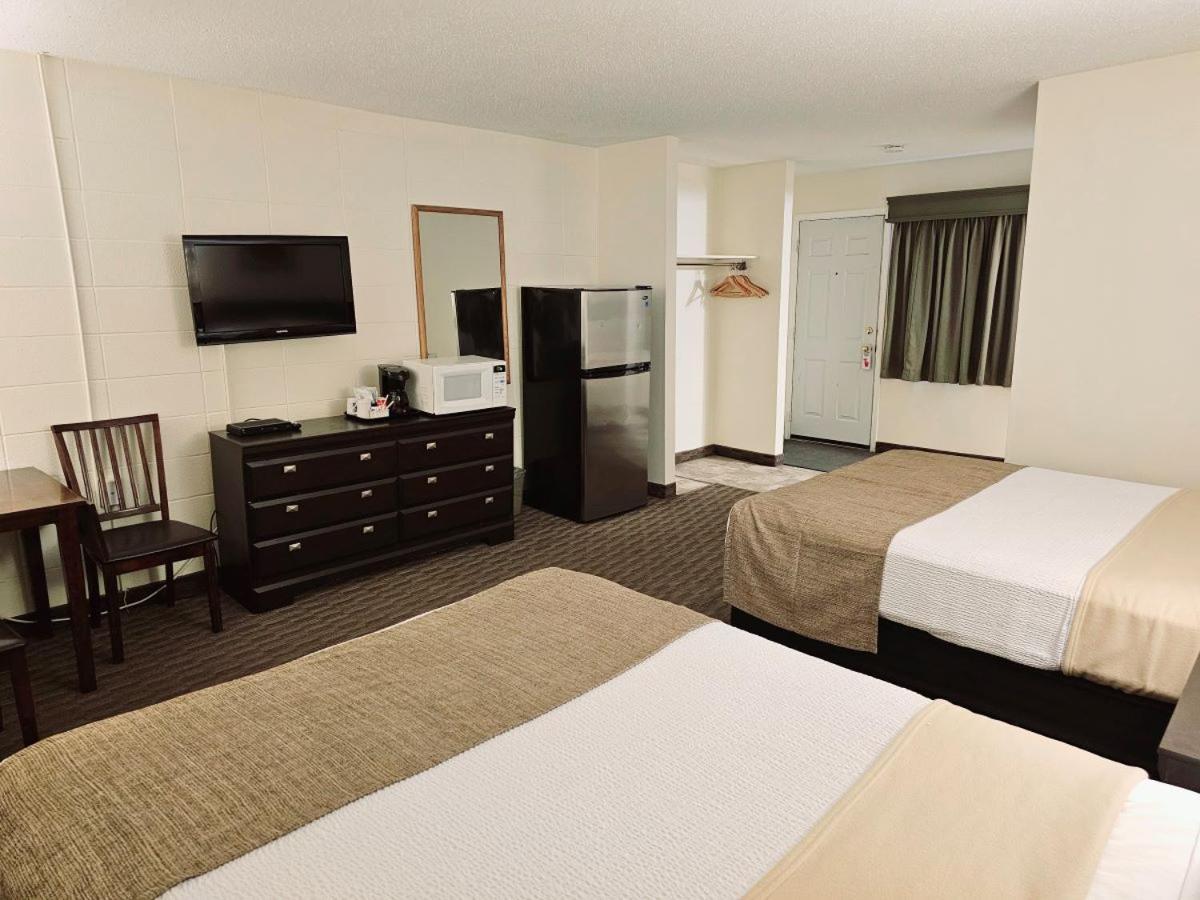 Canadian Motor Inn Grande Prairie Extérieur photo
