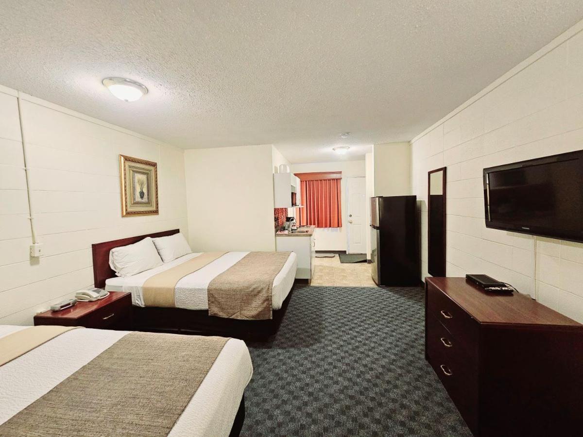 Canadian Motor Inn Grande Prairie Extérieur photo